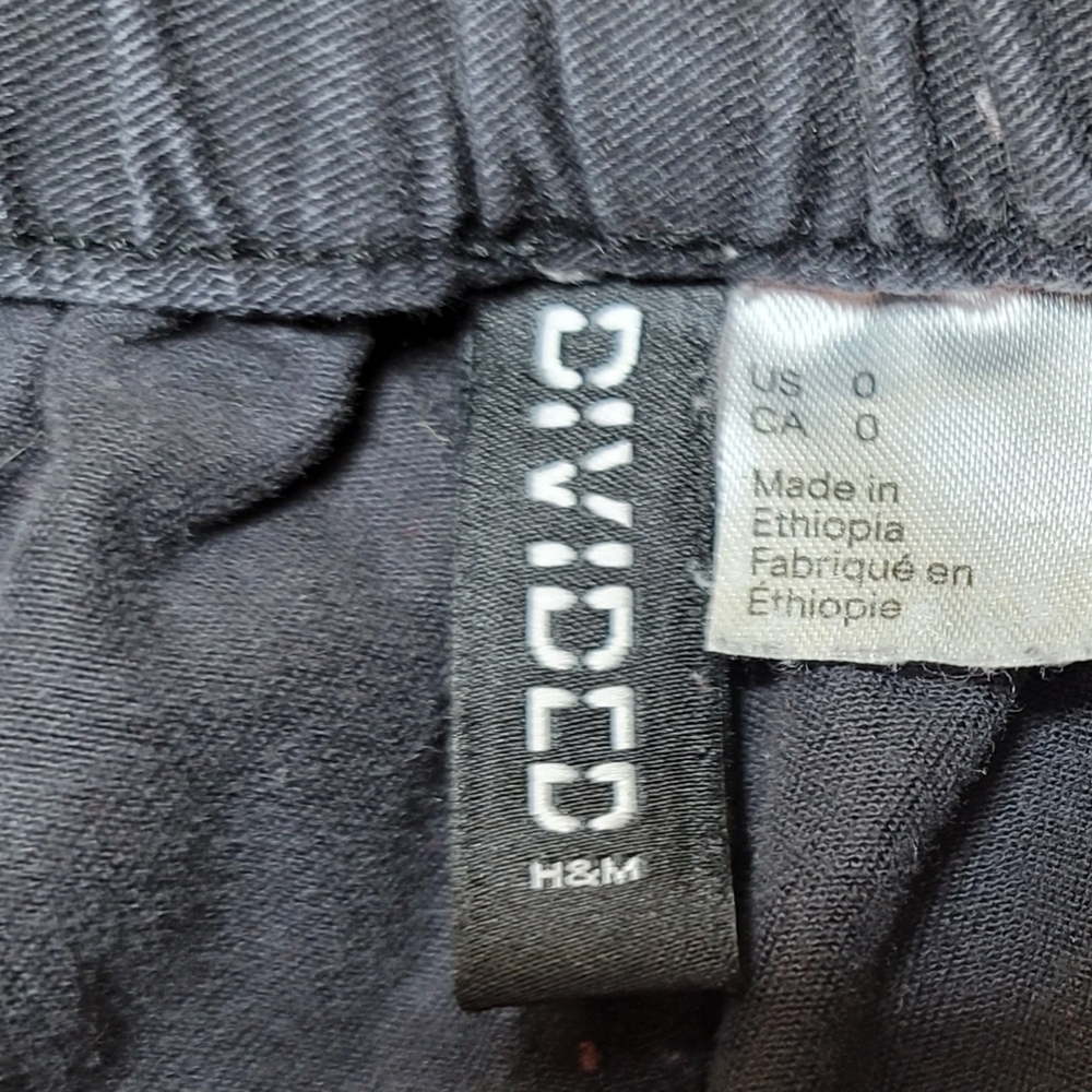 Divided By H&M High-rise Cargo Black Joggers Women's Size 0 - Picture 5 of 10